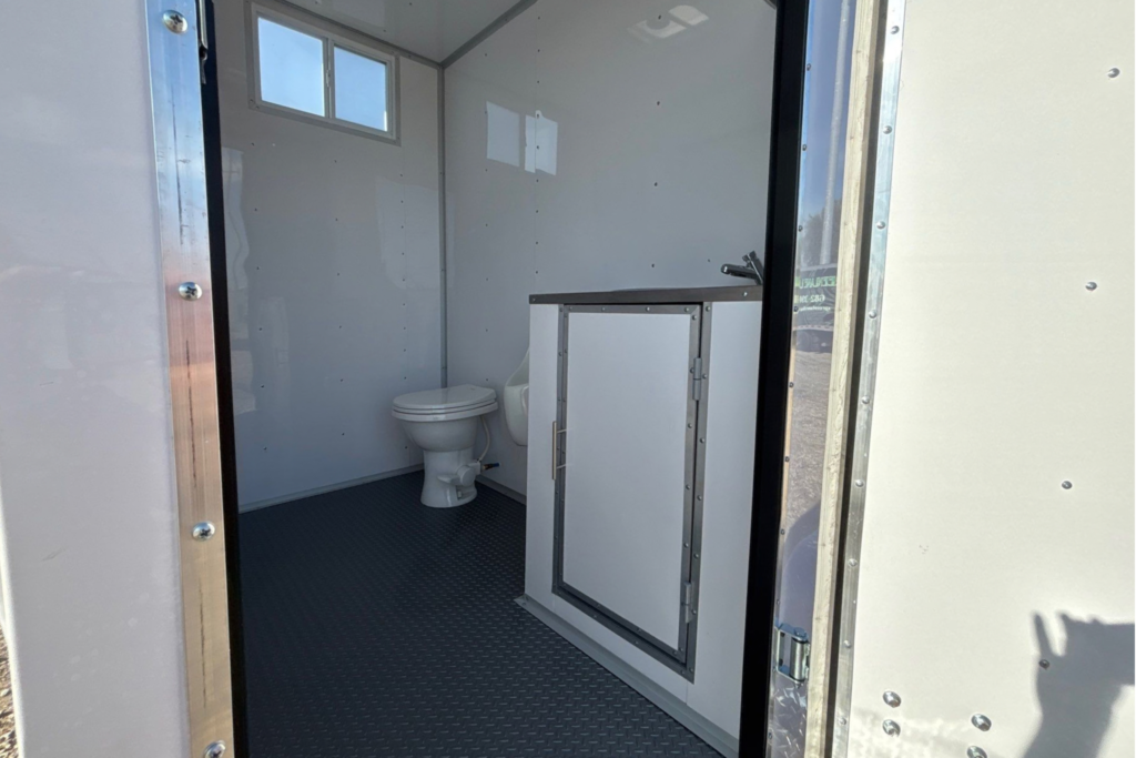 10 3 Station Standard Restroom